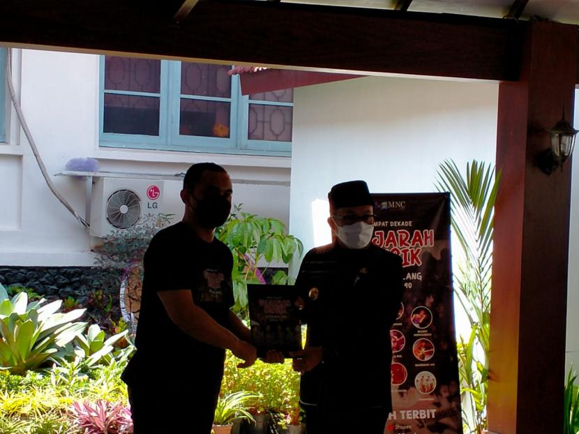Museum Musik Indonesia (MMI) meluncurkan buku Empat Dekade Sejarah Musik Kota Malang di Balai Kota Malang, Senin (10/5). 