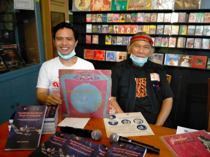 Museum Musik Indonesia (MMI) merilis Dokumentasi 100 Album Musik Tradisi Nusantara di Kota Malang, Rabu (15/12). 