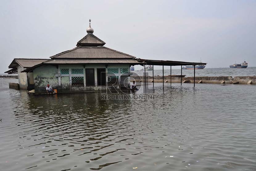 Banjir air rob. (ilustrasi)