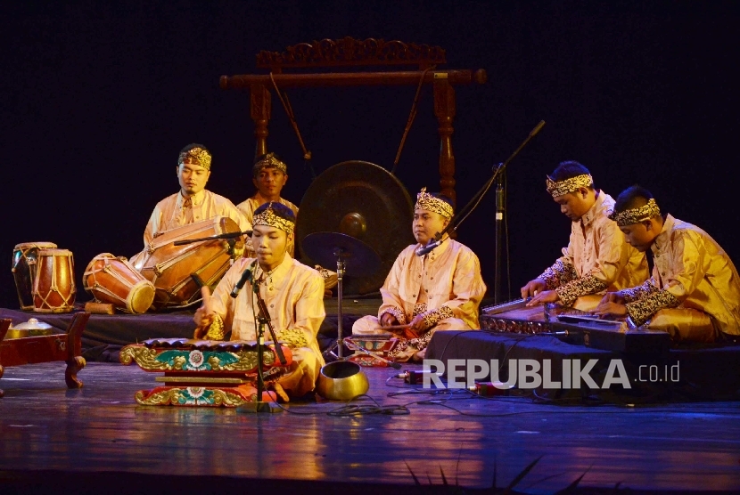 Penampilan kreativitas musik tradisi dari Kabupaten Cianjur yang perlu dilestarikan (ilustrasi).