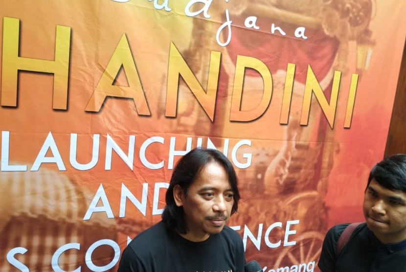 Musisi Dewa Budjana saat peluncuran album ke-10, Mahandini, Senin (10/12).