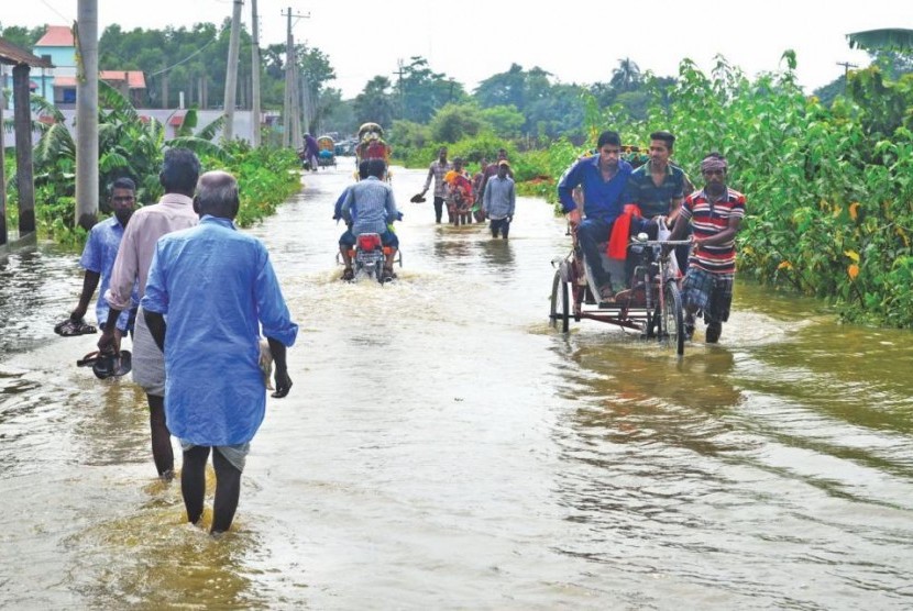 Banjir Landa Bangladesh, Ratusan Ribu Orang Mengungsi