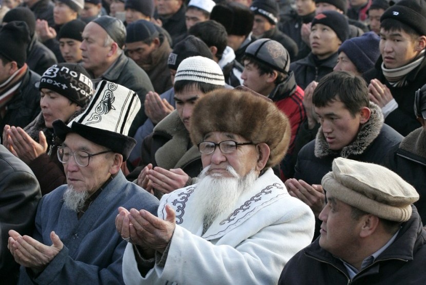Muslim Kirgistan.