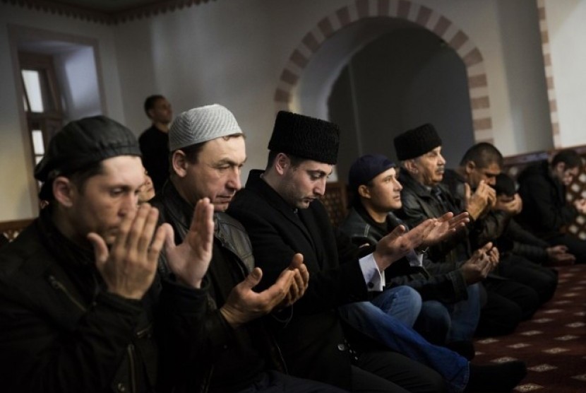 Muslim Tatar di Eropa. Masjid Terbesar Krimea Diresmikan Tahun Depan