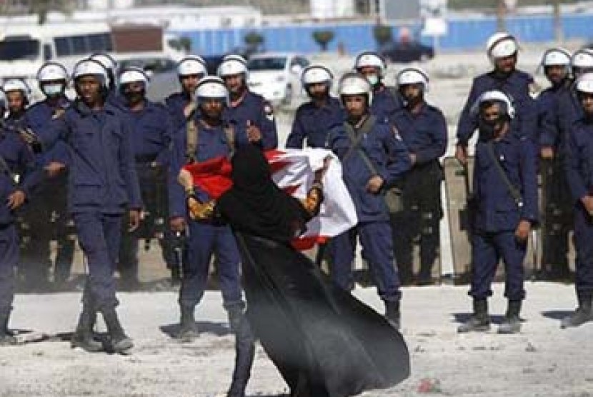 Muslimah di tengah kepungan aparat Bahrain