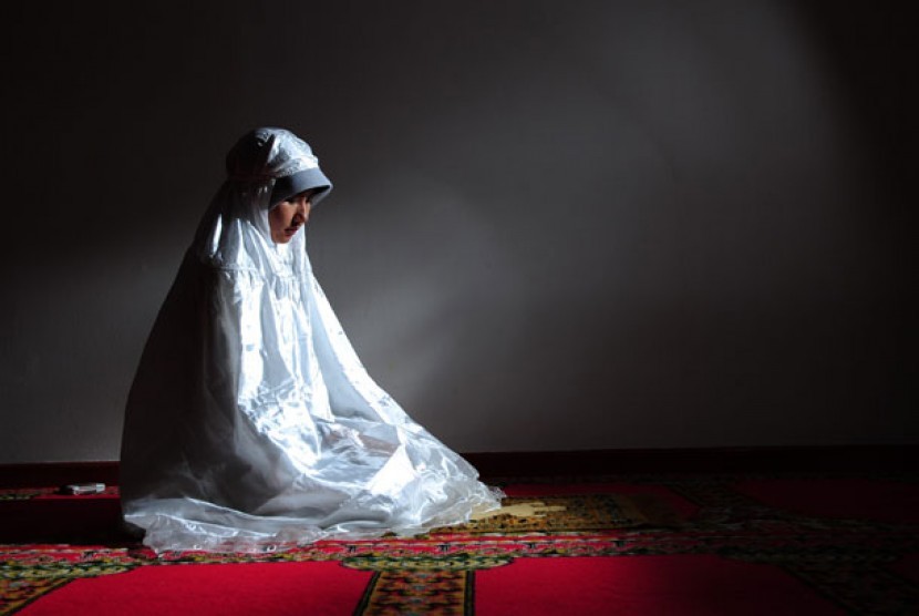 Niat dan Doa Sholat Tahajud Arab, Latin, Terjemahan Beserta Tata Cara