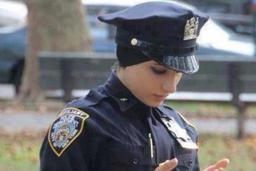 Muslimah yang menjadi polisi di Amerika Serikat