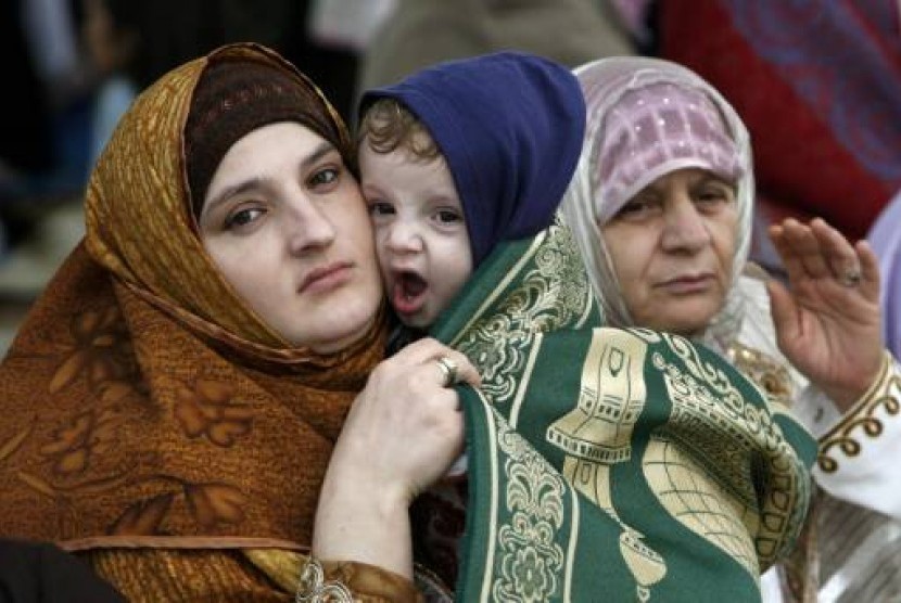 Muslim di Athena Khawatir Penundaan Pembangunan Masjid