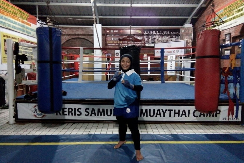 Nadya Nakhoir sumbang perunggu dari Kickboxing SEA Games Vietnam.