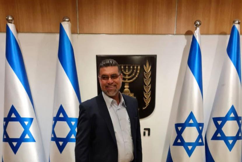 Nael Zoabi, politisi Arab Muslim pertama yang bergabung dengan Partai Likud Israel 