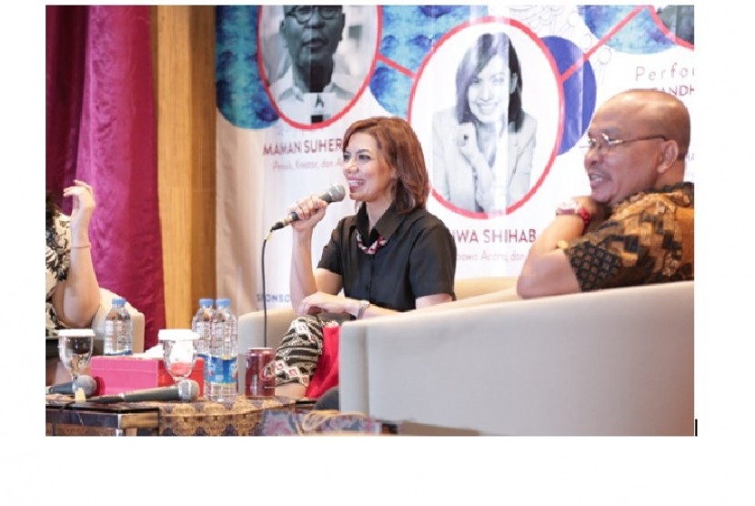 Najwa Shihab tampil sebagai pengisi acara di ajang Indonesian Cultural and Nationalism (ICN)
