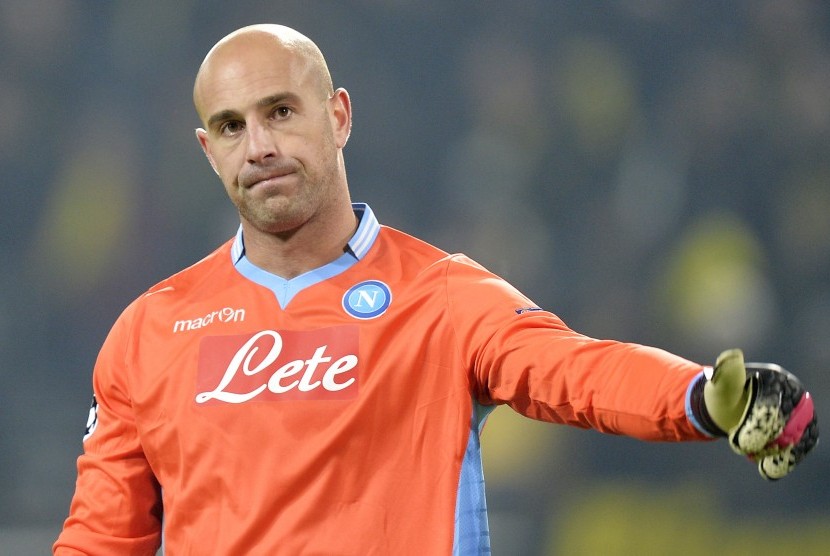 Napoli goalkeeper Jose Manuel Reina 