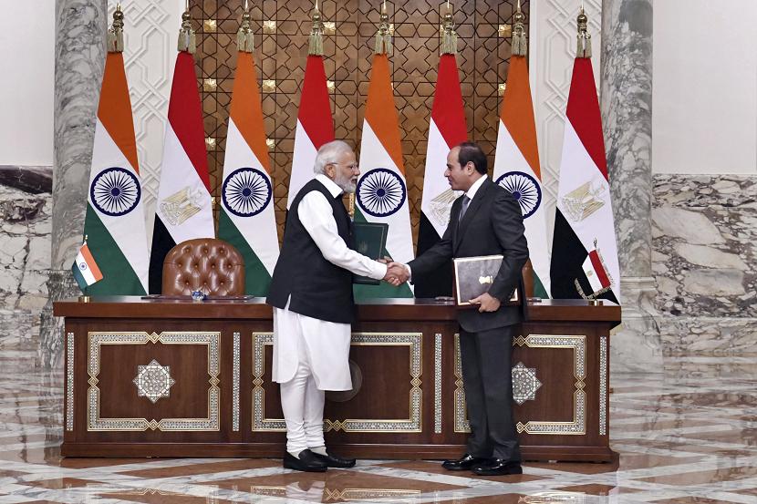 Narendra Modi adalah perdana menteri India pertama yang melakukan kunjungan kenegaraan ke Mesir
