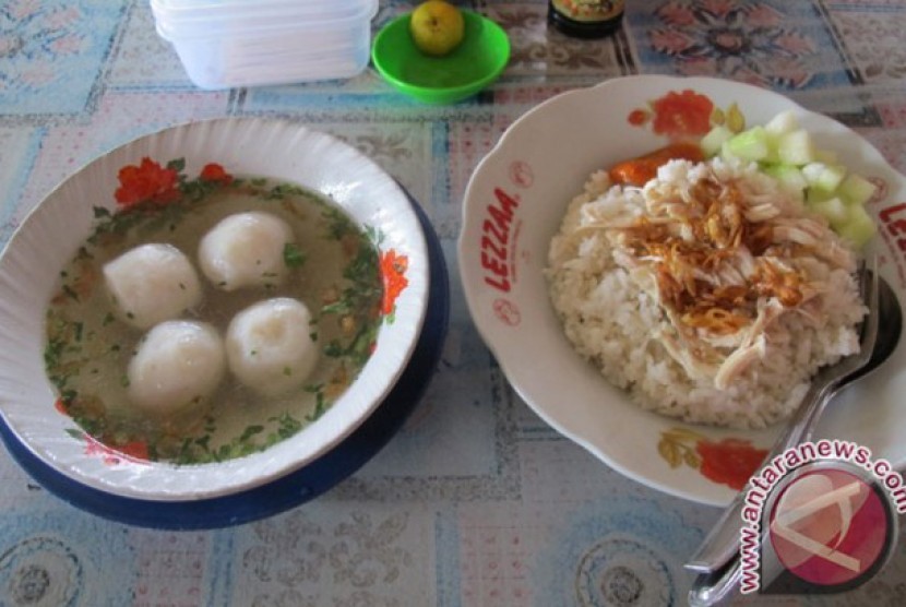 Nasi Ayam Manggar.