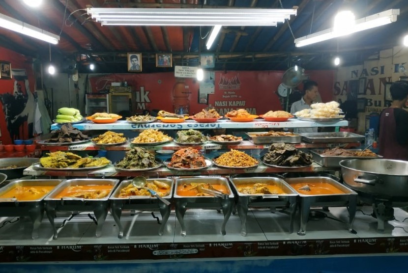 Kuliner Pasar Senen Wajib Icip, Nasi Kapau Sabana H Nasir | Republika Online