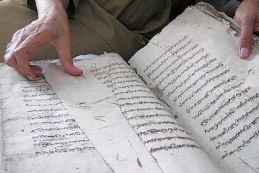 Keberadaan manuskrip kuno mengangkat kembali minat belajar sejarah.
