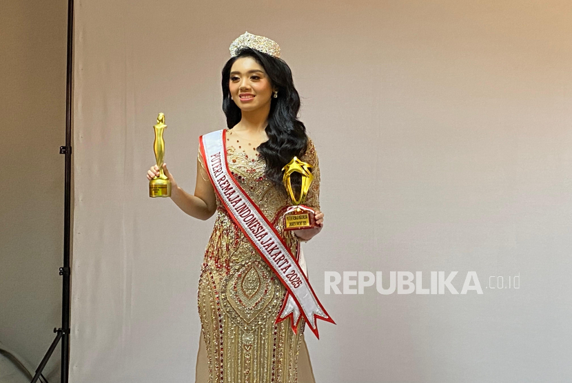 Nayyara Azarine pemenang Puteri Remaja Indonesia Jakarta 2025. 