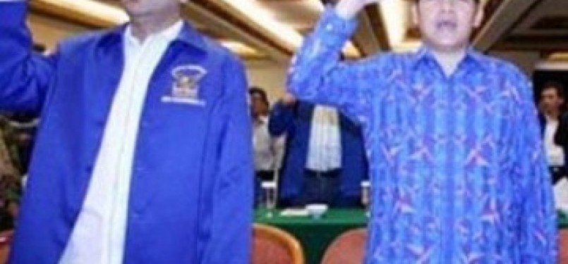 Nazaruddin dan Anas Urbaningrum dalam sebuah acara Partai Demokrat