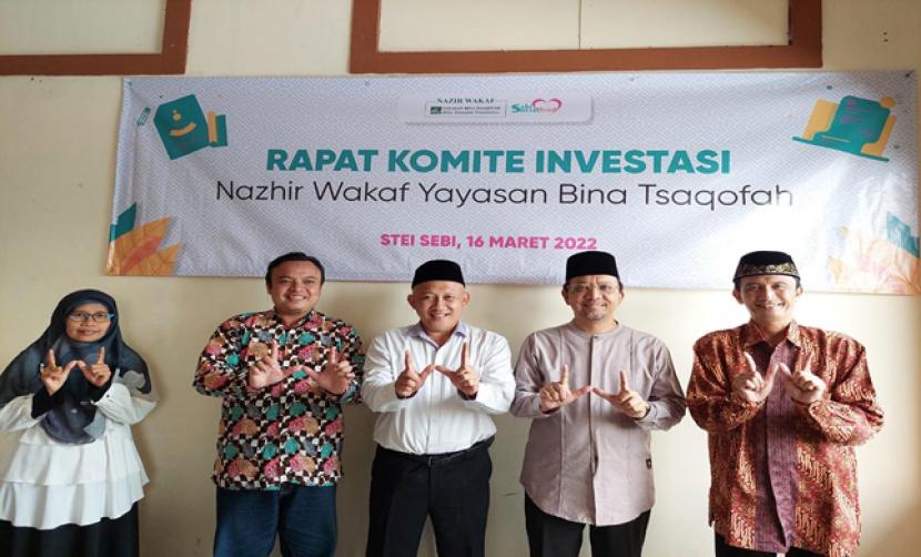 Nazhir Wakaf Yayasan Bina Tsaqofah menggelar rapat Komite Investasi, Rabu (16/3).