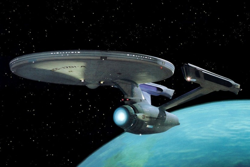 NCC-1701-A dari film Star Trek.