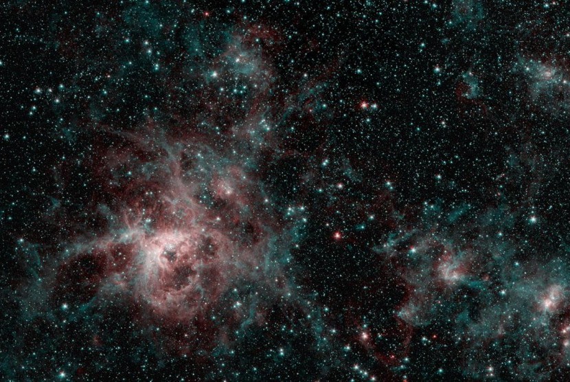 Nebula Tarantula, foto terakhir dari teleskop Spitzer.. 