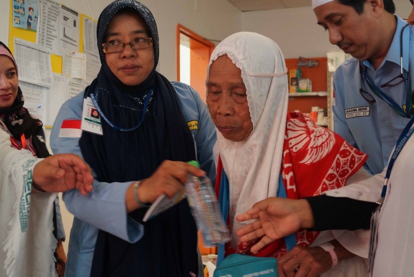 Nenek Patimah Abdulllah binti Abdullah.