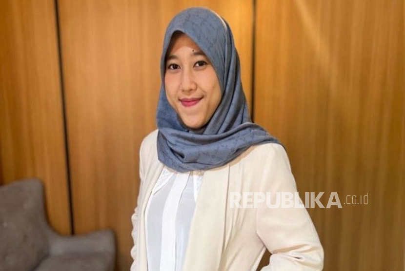 Neneng Rachmalia Feta selaku Ketua Program Studi (Prodi) Sistem dan Teknologi Informasi Cyber University.