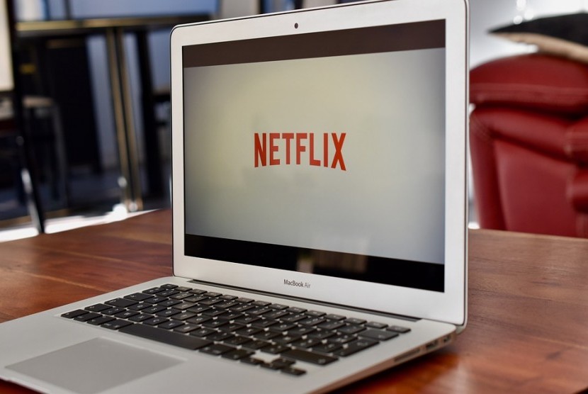 Netflix (ilustrasi). Netflix meluncurkan subtitle yang bisa dipersonalisasi atau kustom untuk pengguna televisi.