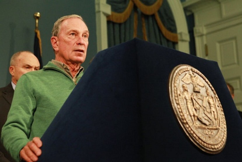 New York City Mayor Michael Bloomberg updates the media on the City’s Superstorm Sandy recovery efforts, Friday, Nov. 2, 2012 in New York. Later that day Bloomberg cancelled the 2012 New York Marathon amid growing public pressure.   