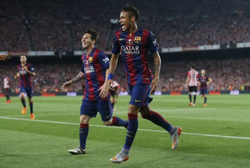 Neymar melakukan selebrasi bersama Lionel Messi setelah mencetak gol ke gawang Athletic Bilbao