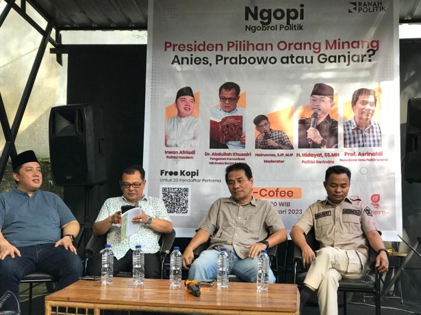 Ngobrol Politik Presiden Pilihan Orang Minang Anies, Prabowo atau Ganjar yang diadakan Langgam, Kata Sumbar dan Covesia di Padang, Rabu (18/1/2023)