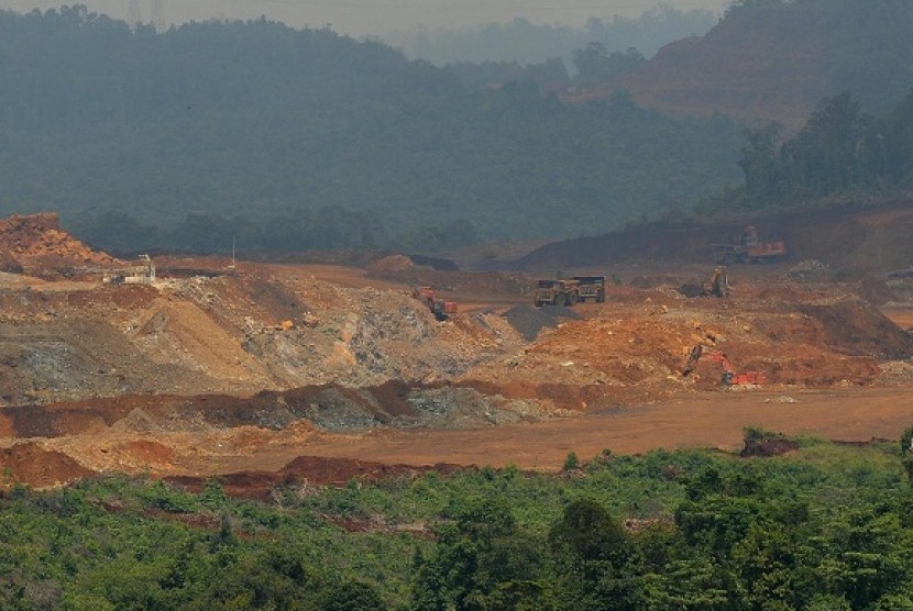 Nickel mining in East Luwu, South Sulawesi (illustration)  