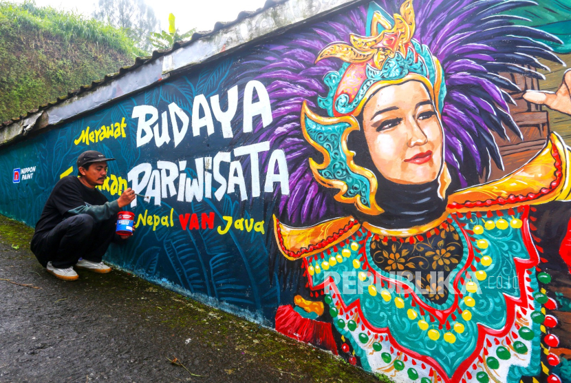 Nippon Paint Indonesia kembali membawa warna dan semangat baru ke Dusun Butuh, Magelang, destinasi wisata yang dikenal sebagai Nepal Van Java melalui program Corporate Social Responsibility (CSR). 