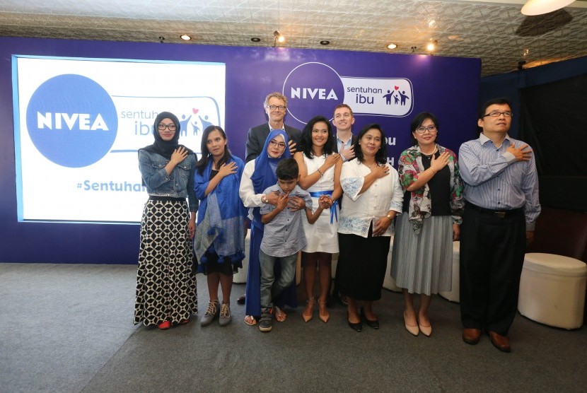 Nivea menggelar Kampanye Peduli pada Ibu dari anak-anak disabilitas