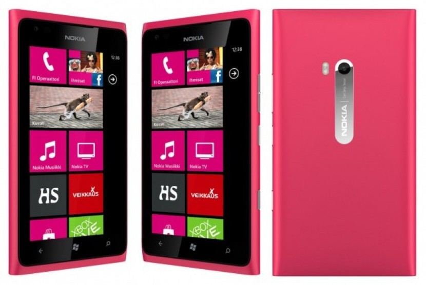 Nokia Lumia 900 Pink