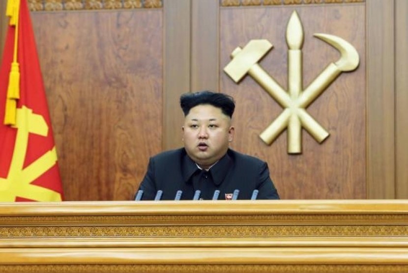 North Korean leader Kim Jong Un delivers a New Year's address in this January 1, 2015 photo released by North Korea's Korean Central News Agency (KCNA) in Pyongyang.