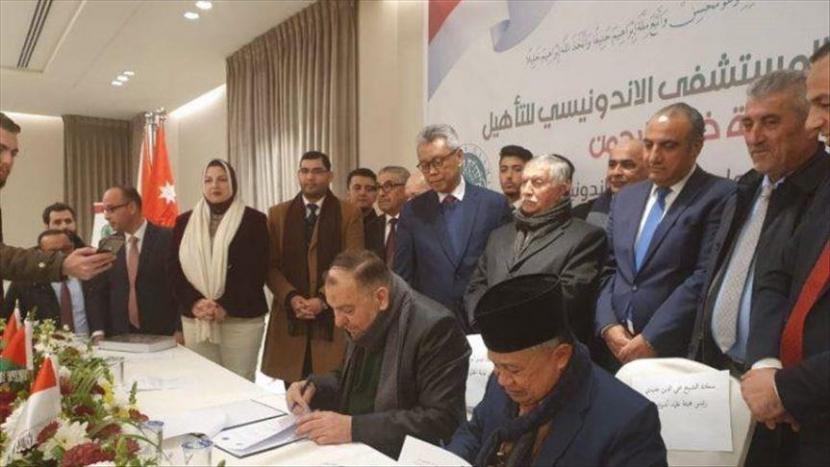 Nota kesepahaman pembangunan RS telah ditandatangani oleh Majelis Ulama Indonesia (MUI) dengan Walikota Kota Hebron Tayser Abu Sneineh di Amman, Yordania.