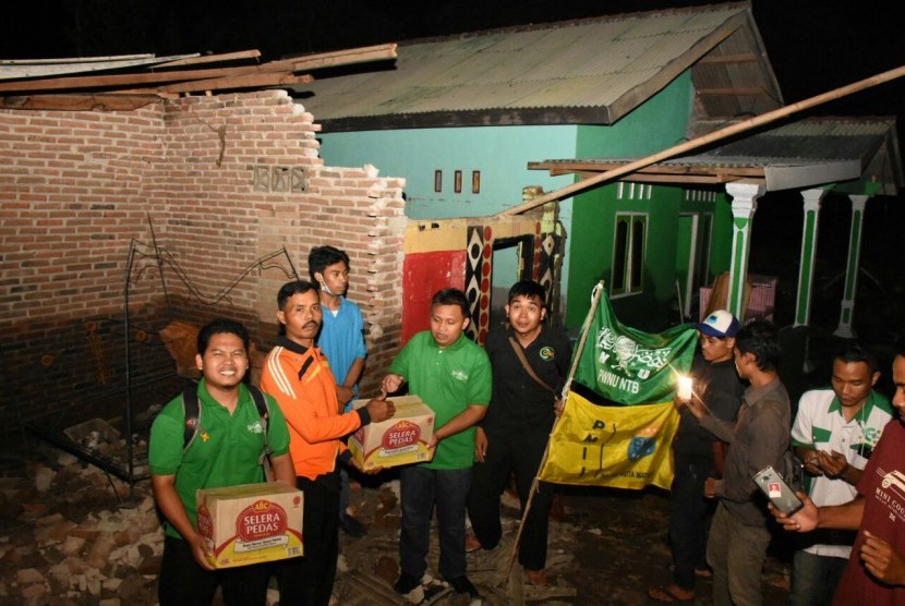 NU Care-Lazisnu Bantu Korban Banjir di Lombok Tinur