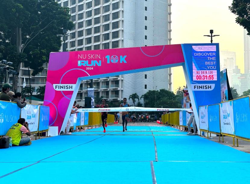 Nu Skin Run 10K yang di gelar di Plaza Parkir Timur Gelora Bung Karno Jakarta, Ahad (19/5/2024).