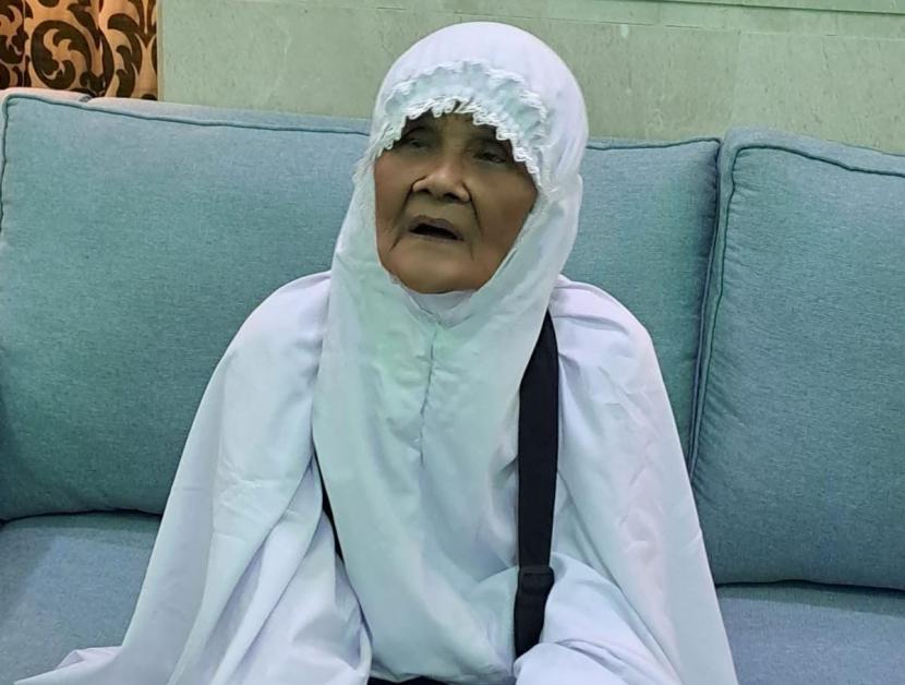 Nuraini binti Ibrahim (68 tahun) jamaah haji lansia asal Kota Langsa, Provinsi Aceh. 