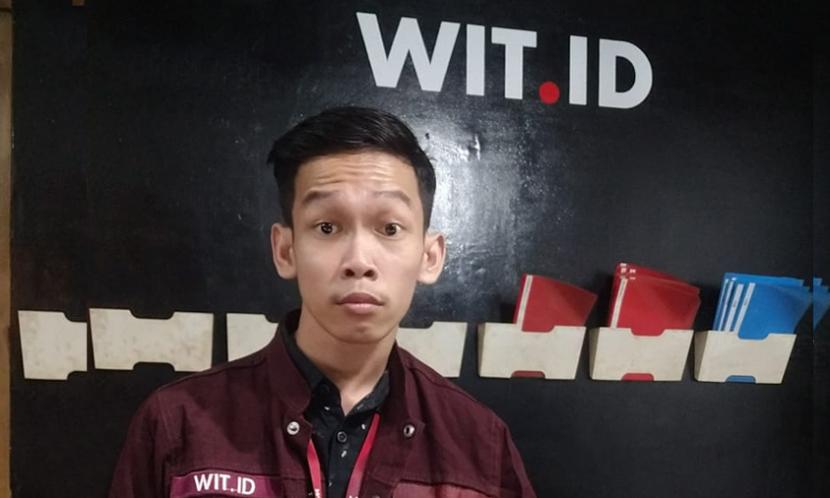 Nurholis Majid, alumni Program Studi (prodi) Sistem Informasi (SI) Universitas BSI (Bina Sarana Informatika) kampus Tasikmalaya tahun 2018 sukses berkarier sebagai website developer di perusahaan WIT Indonesia.