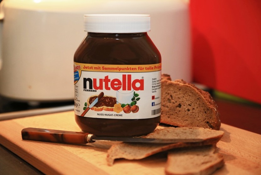 Nutella, selai cokelat kacang hazelnut. Selai dengan bahan dasar yang sama bisa dibuat sendiri di rumah.