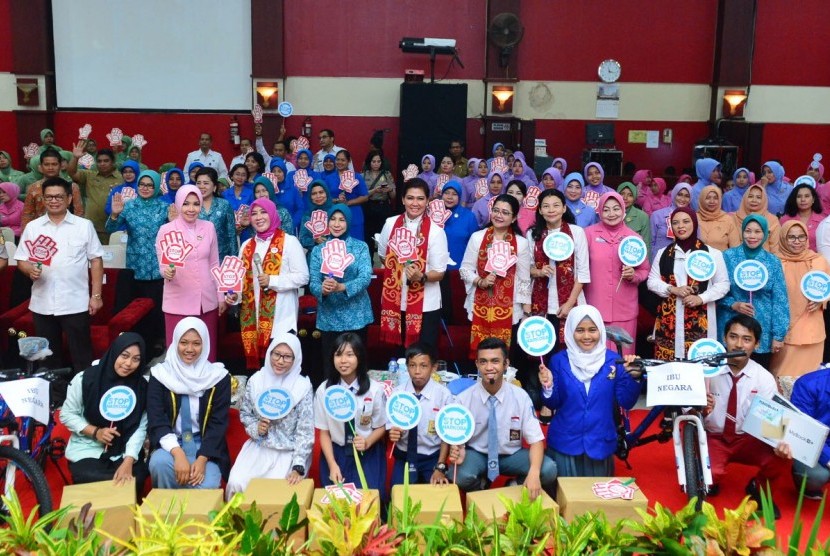 OASE Kabinet Kerja gelar sosialisasi kepada murid SMP dan SMA di Tarakan, Selasa (20/3).