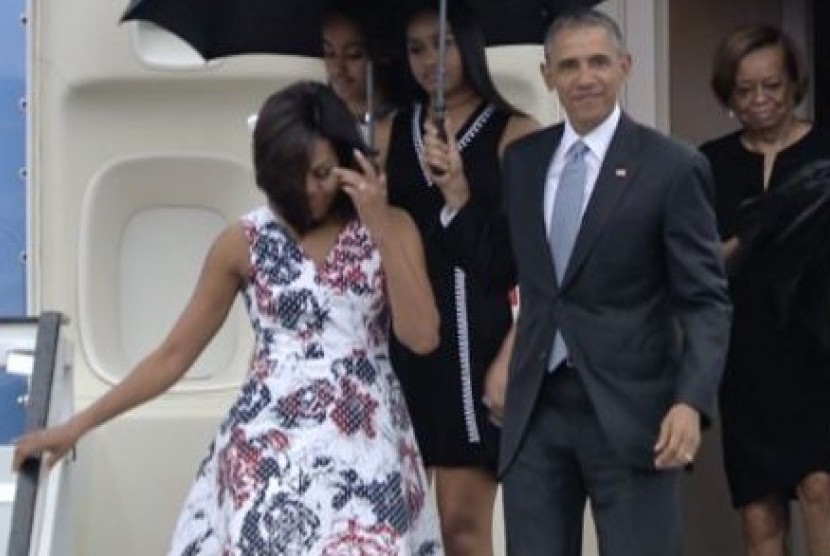 Obama melakukan kunjungan bersejarah ke Kuba 