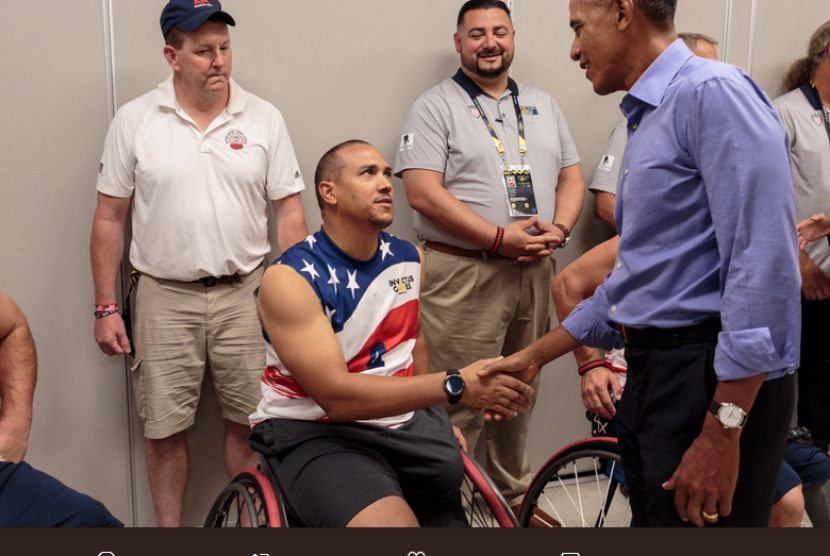Obama menyalami mantan prajurit yang ikut serta dalam Invictus Games