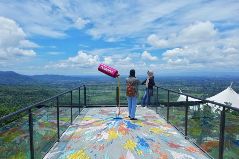 Objek wisata Obelix Hills di Yogyakarta.