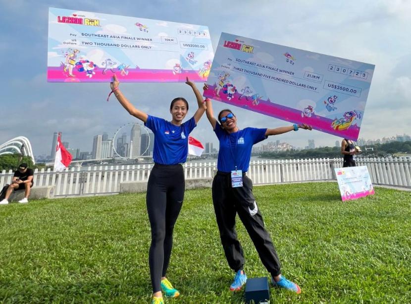  Odekta Elvina Naibaho dan Novia Nur Nirwani catat waktu tercepat di antara finalis dari enam negara se-Asia Tenggara untuk kategori 21K dan 10K di ajang Lazada Run Singapura.