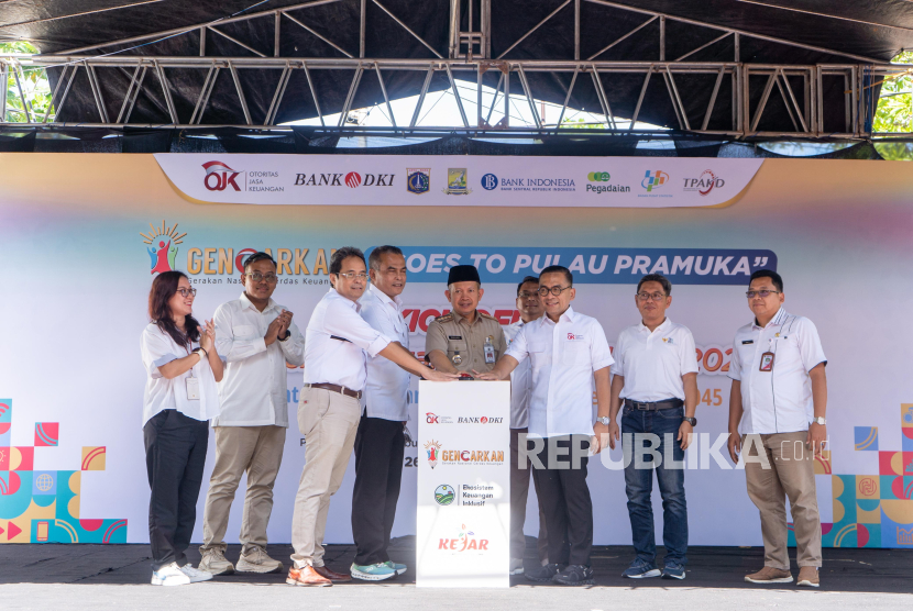 OJK dan Bank DKI berkolaborasi mendorong penerapan transaksi nontunai di Pulau Pramuka.