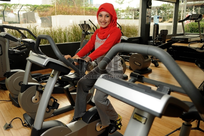 Berolahraga di gym khusus Muslimah