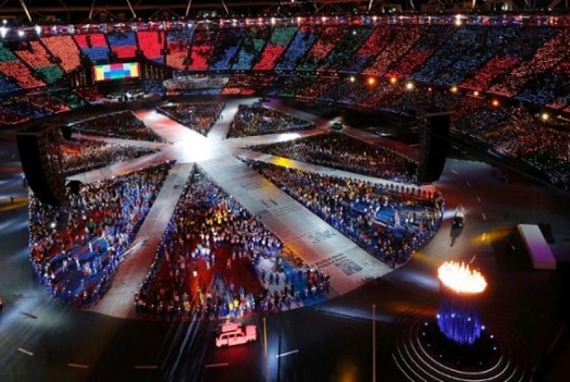 Olimpiade London 2012 resmi ditutup. Upacara penutupan digelar di Olympic Stadium, Senin (13/8) dini hari WIB.
